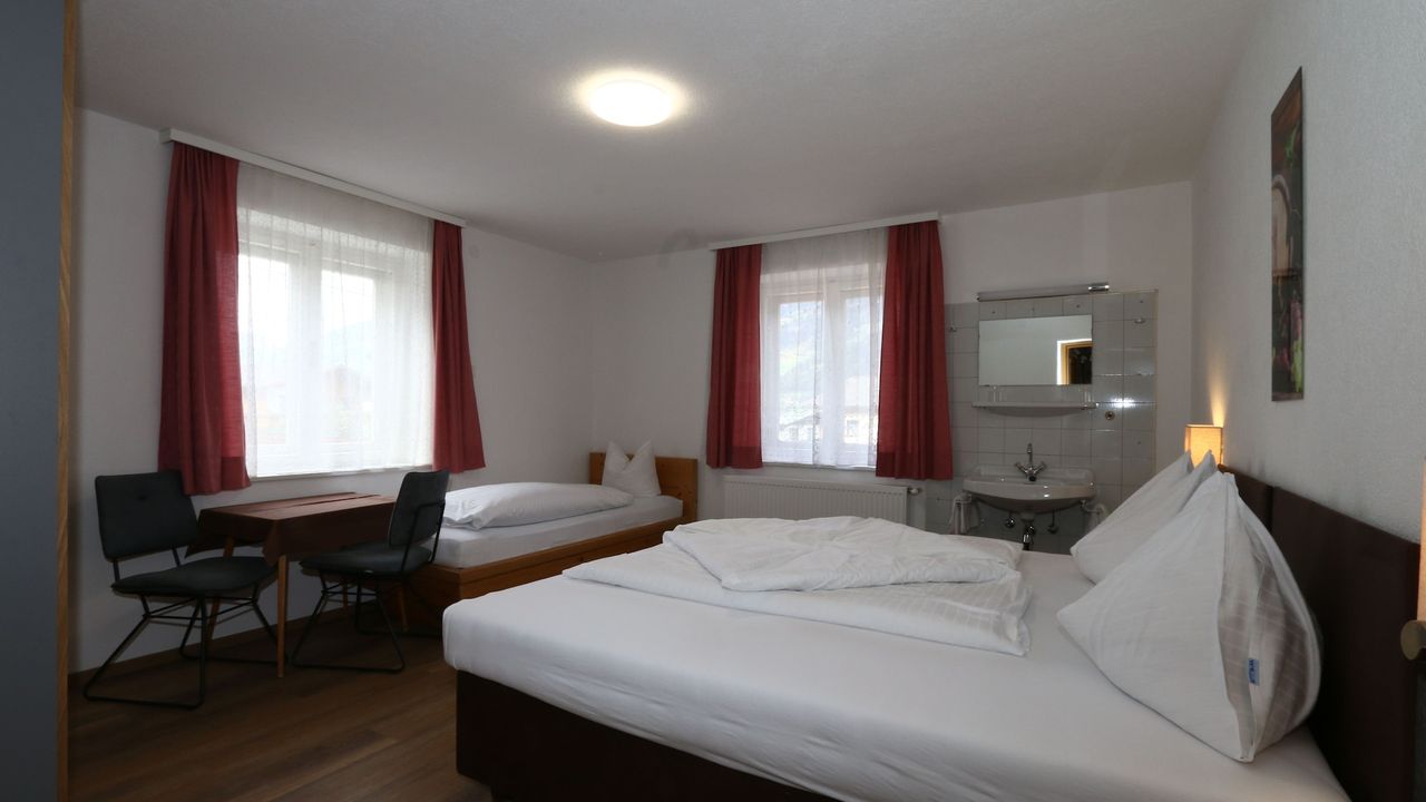 BedRoom BedRoom